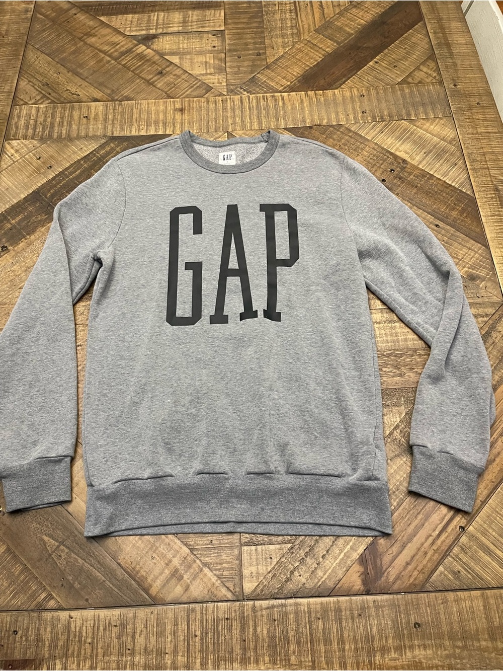 Gap Classic Logo Fleece Crewneck Sweatshirt - Grey / Black - Size Medium